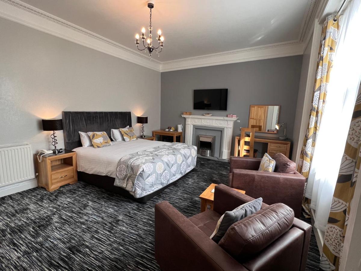 Spilman Hotel Carmarthen Dış mekan fotoğraf