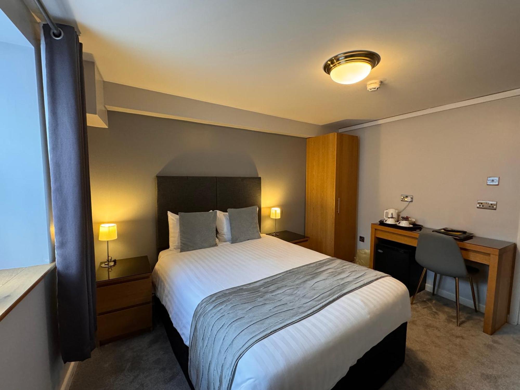 Spilman Hotel Carmarthen Dış mekan fotoğraf