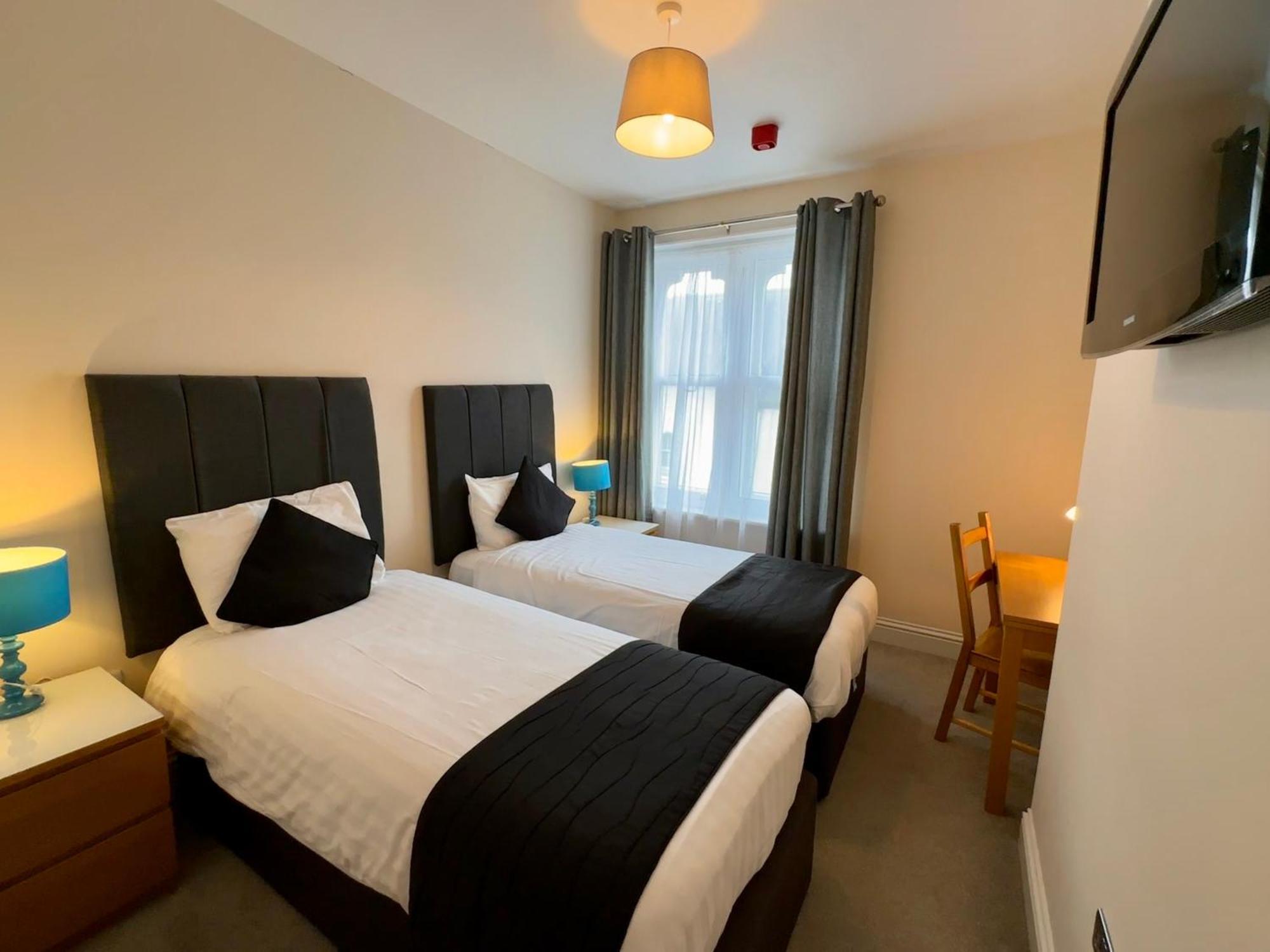 Spilman Hotel Carmarthen Dış mekan fotoğraf