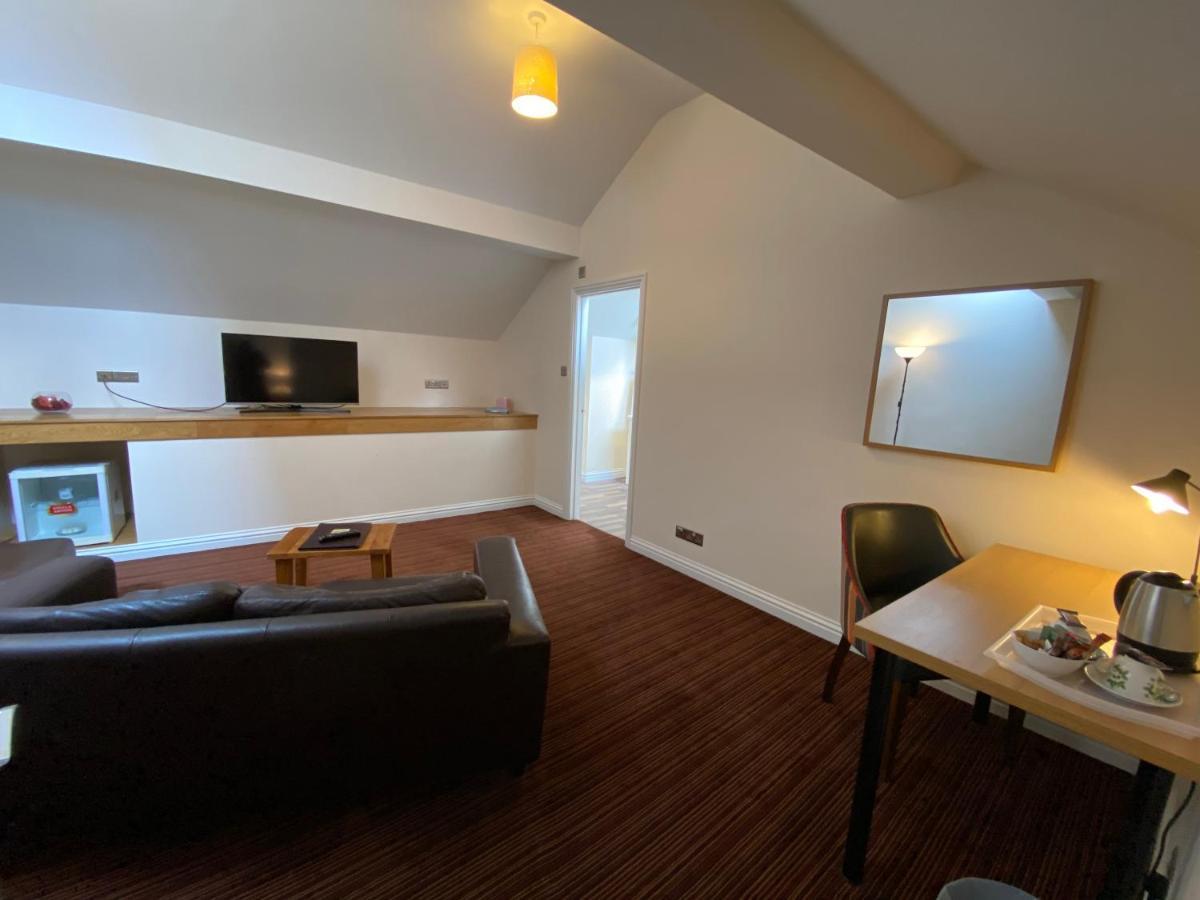 Spilman Hotel Carmarthen Dış mekan fotoğraf